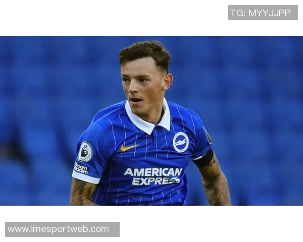 26岁退役热刺门将怀特曼成功转型为摄影师与电影导演展现文艺风采