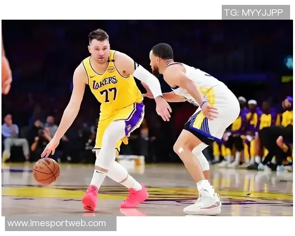 湖人揭幕战首发阵容初步确定东契奇身边的辅佐者成关键因素