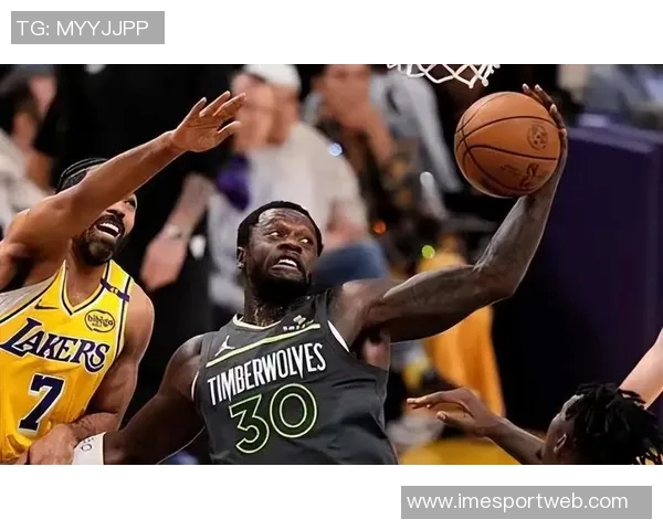 拼尽全力！戈贝尔全能表现助球队赢得关键胜利