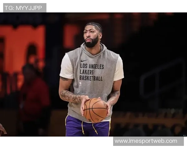 浓眉谈揭幕战备战计划强调通过录像分析提升球队表现 浓眉谈揭幕战备战计划强调通过录像分析提升球队表现