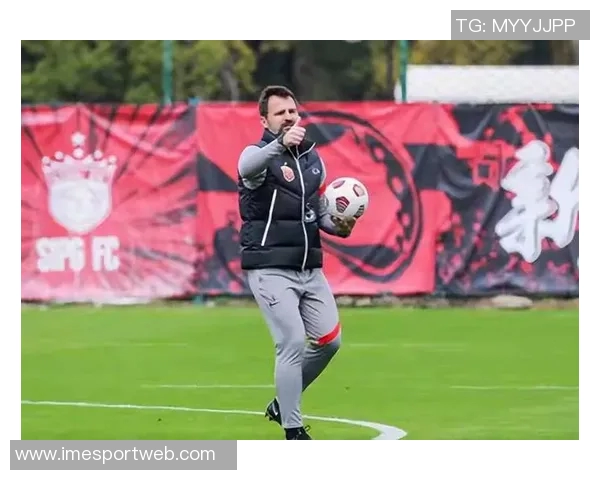 距离欧冠对阵阿森纳仅两天布鲁日宣布前海港主帅莱科接任新帅 距离欧冠对阵阿森纳仅两天布鲁日宣布前海港主帅莱科接任新帅